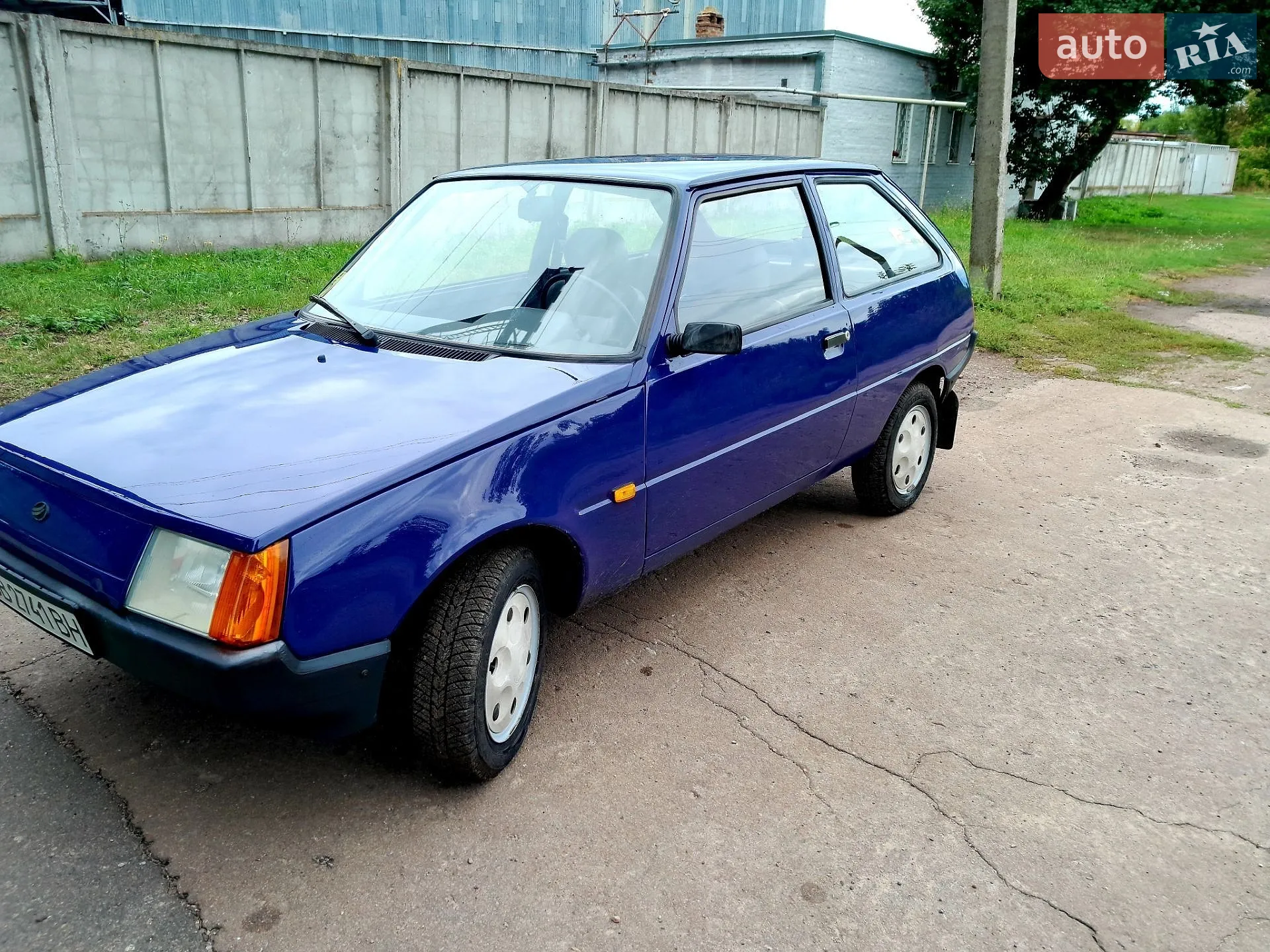 ЗАЗ 1102 Таврия-Нова, 2002