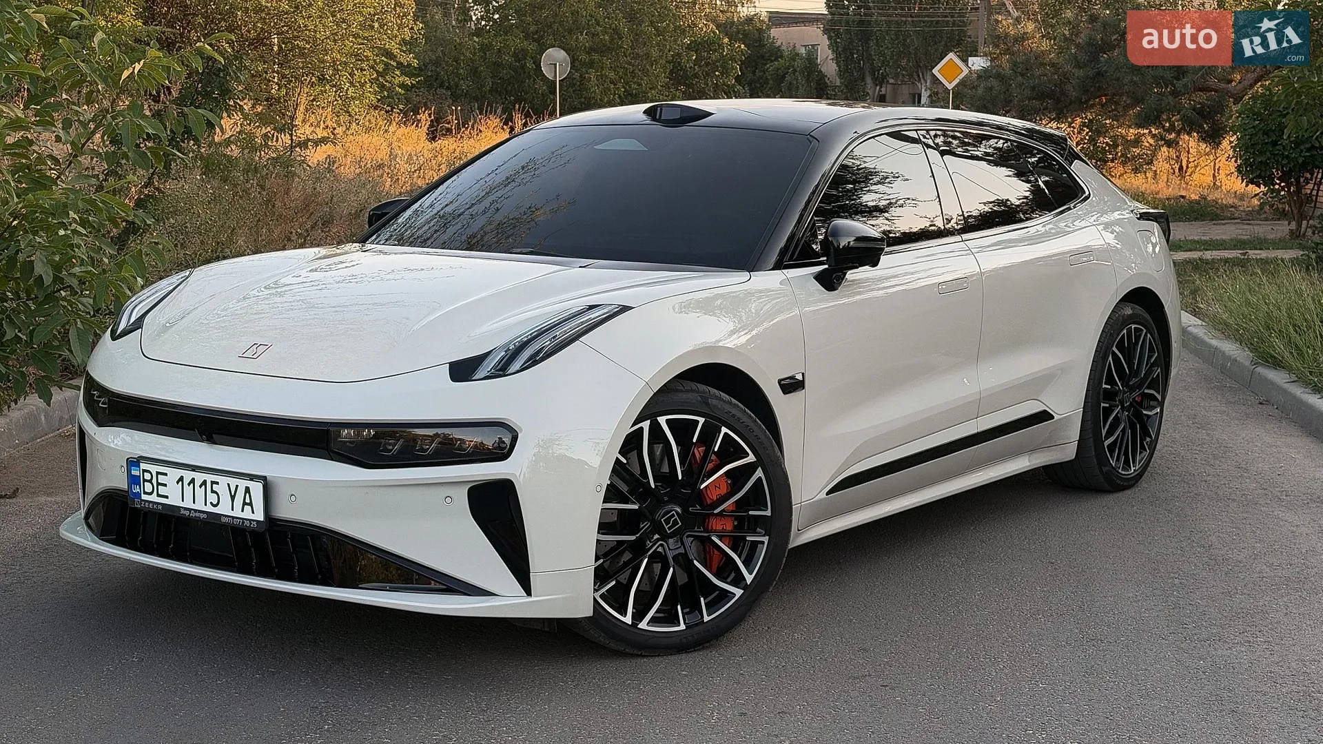 Zeekr 001, 2025