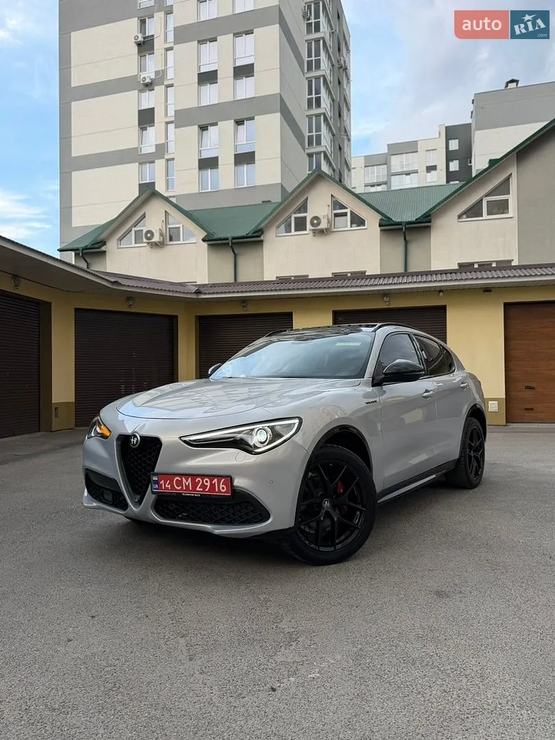 Alfa Romeo Stelvio, 2021