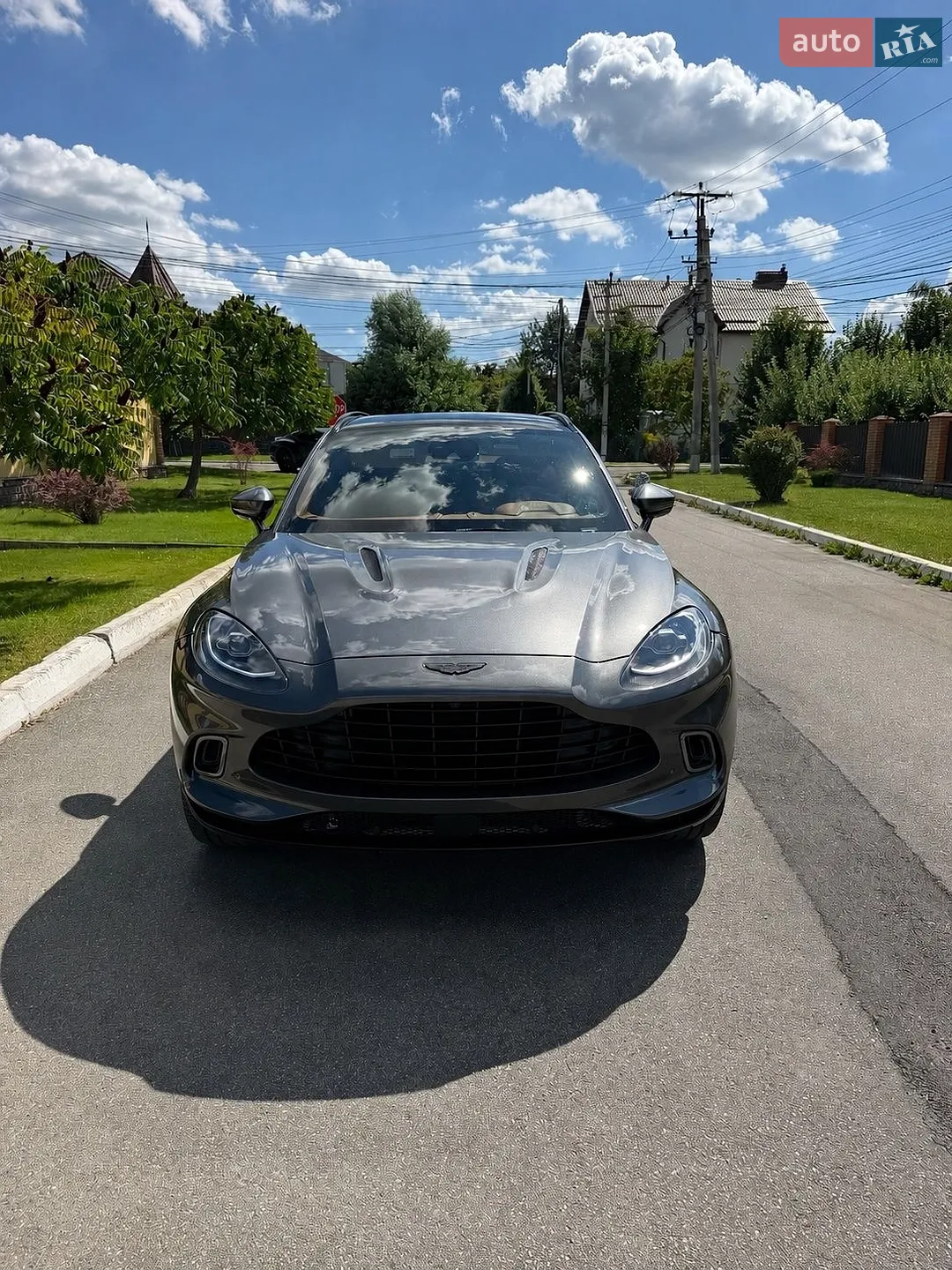 Aston Martin DBX, 2021