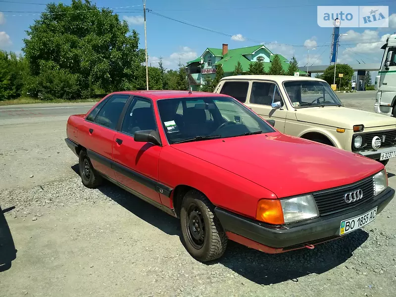 Audi 100, 1988