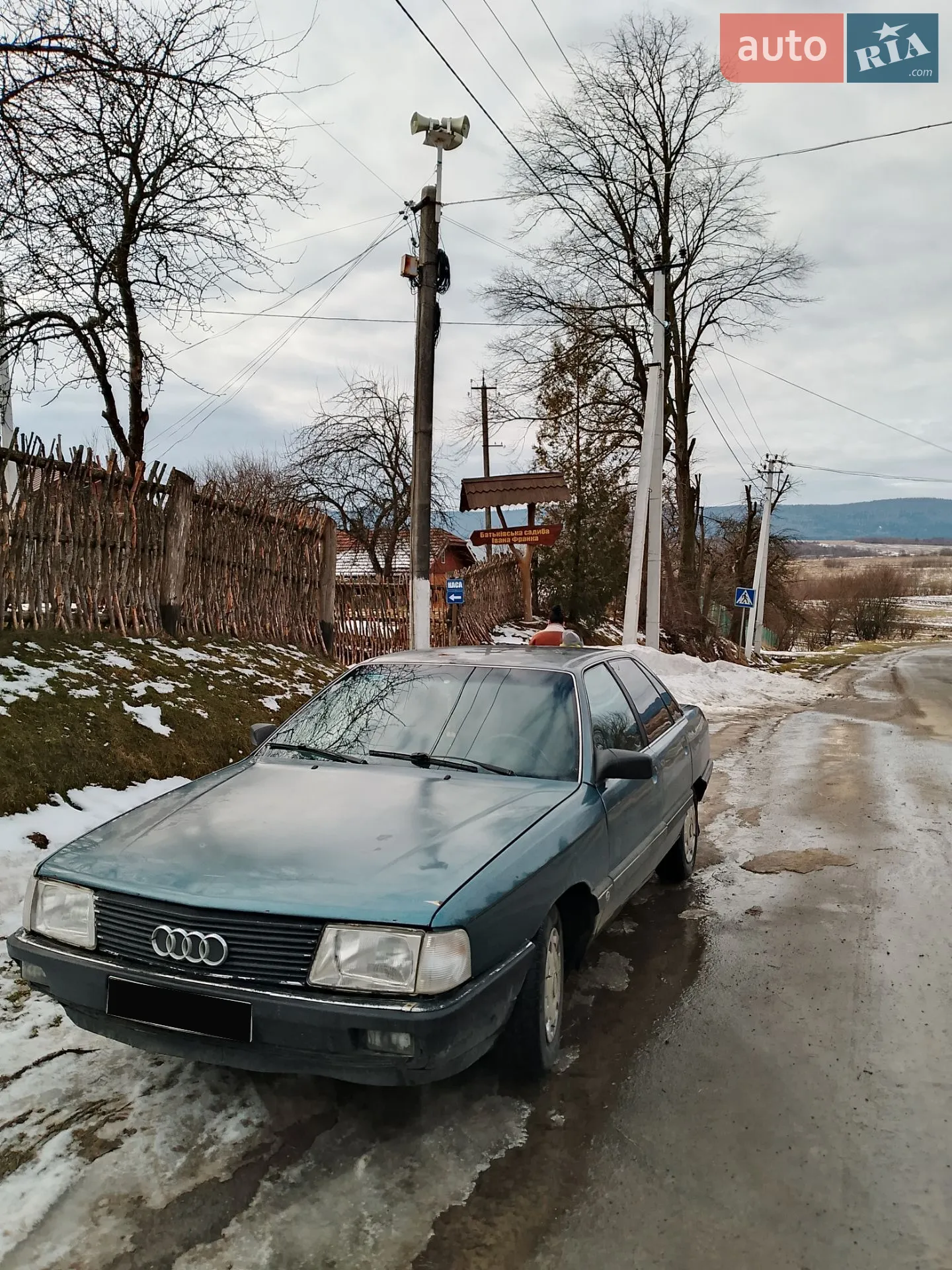 Audi 100, 1989