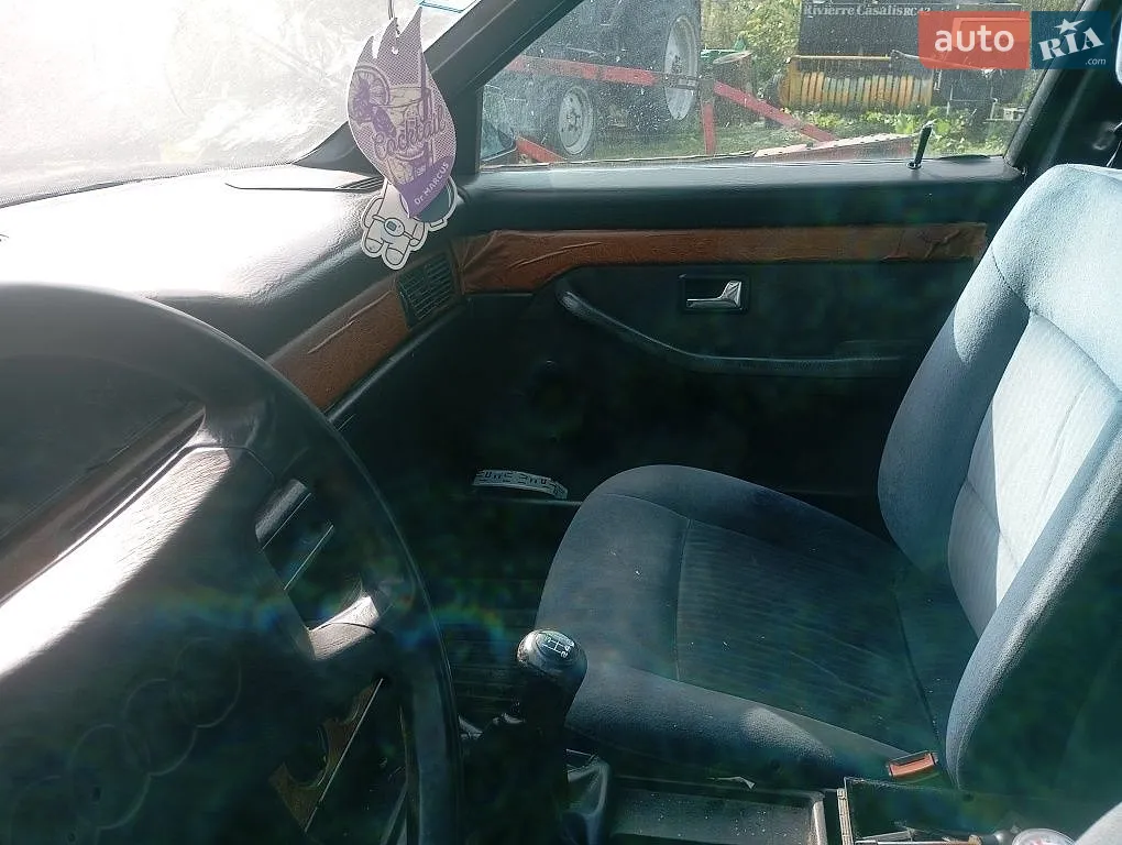 Audi 100, 1988