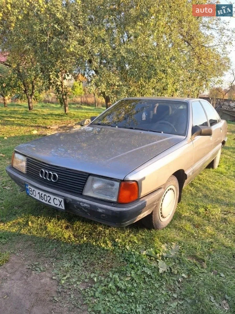 Audi 100, 1988