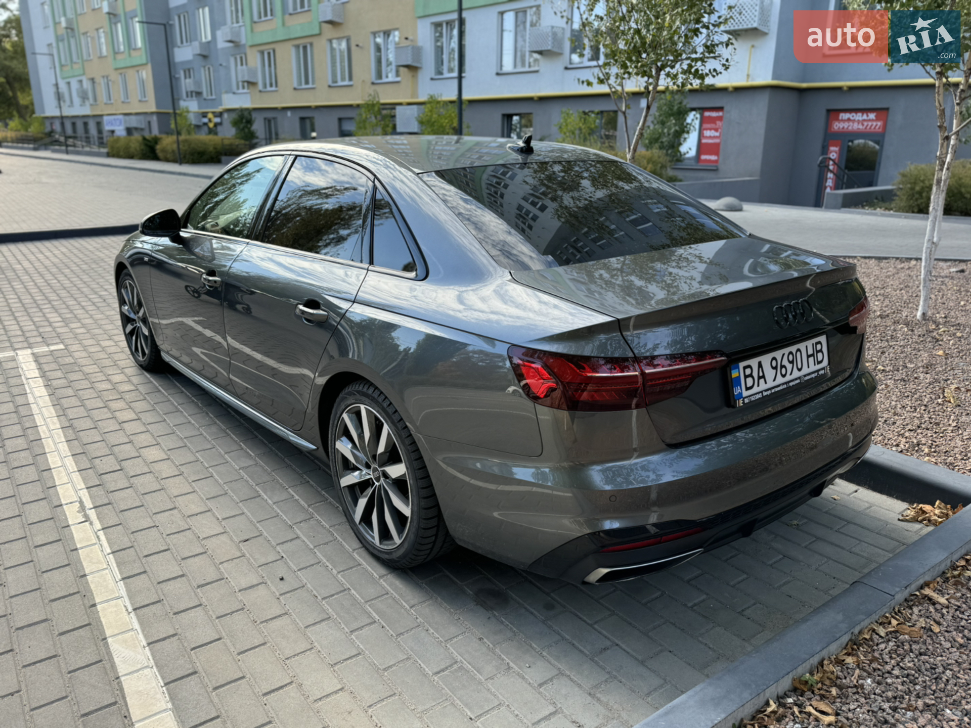 Audi A4, 2021