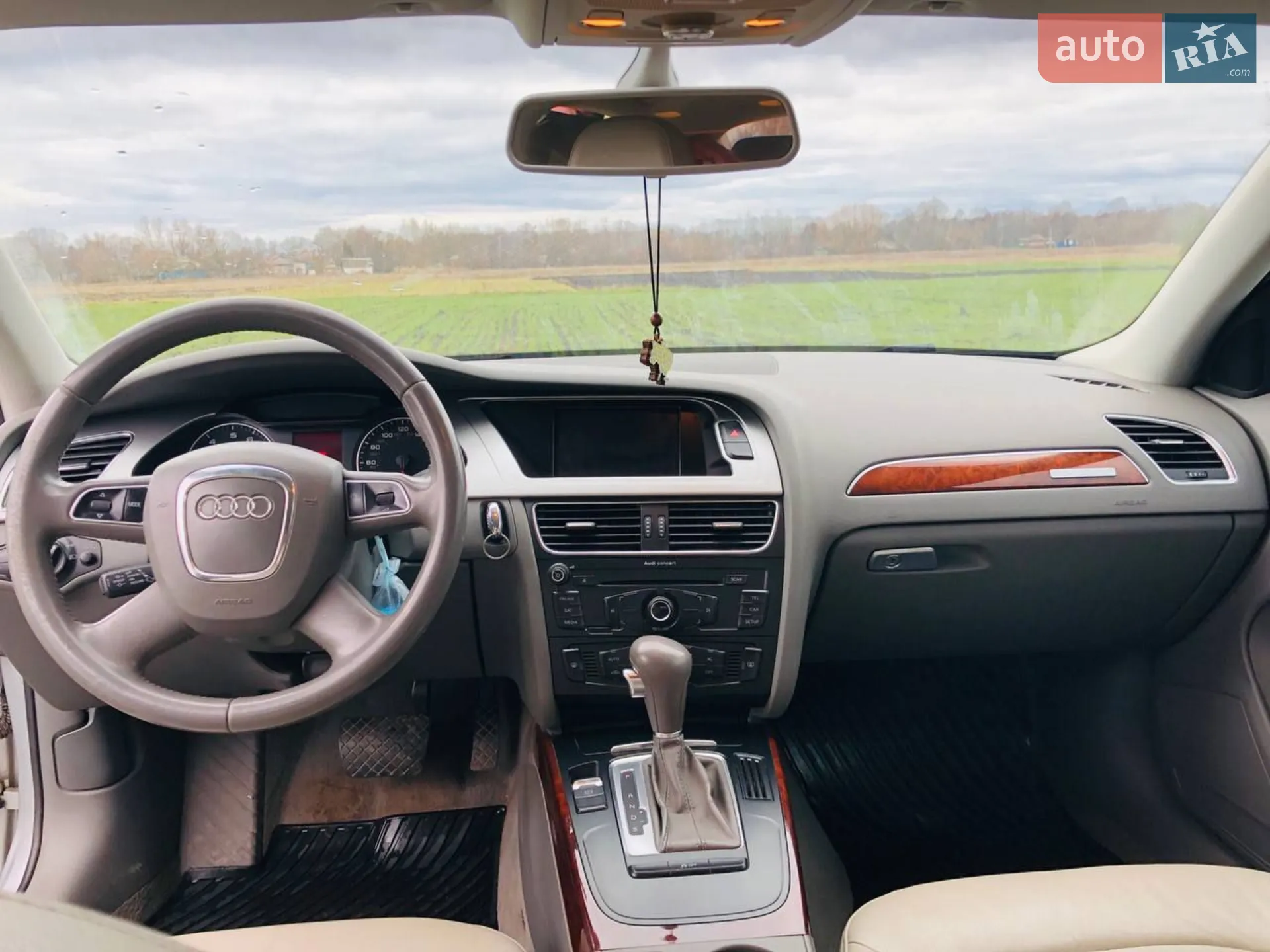 Audi A4, 2011