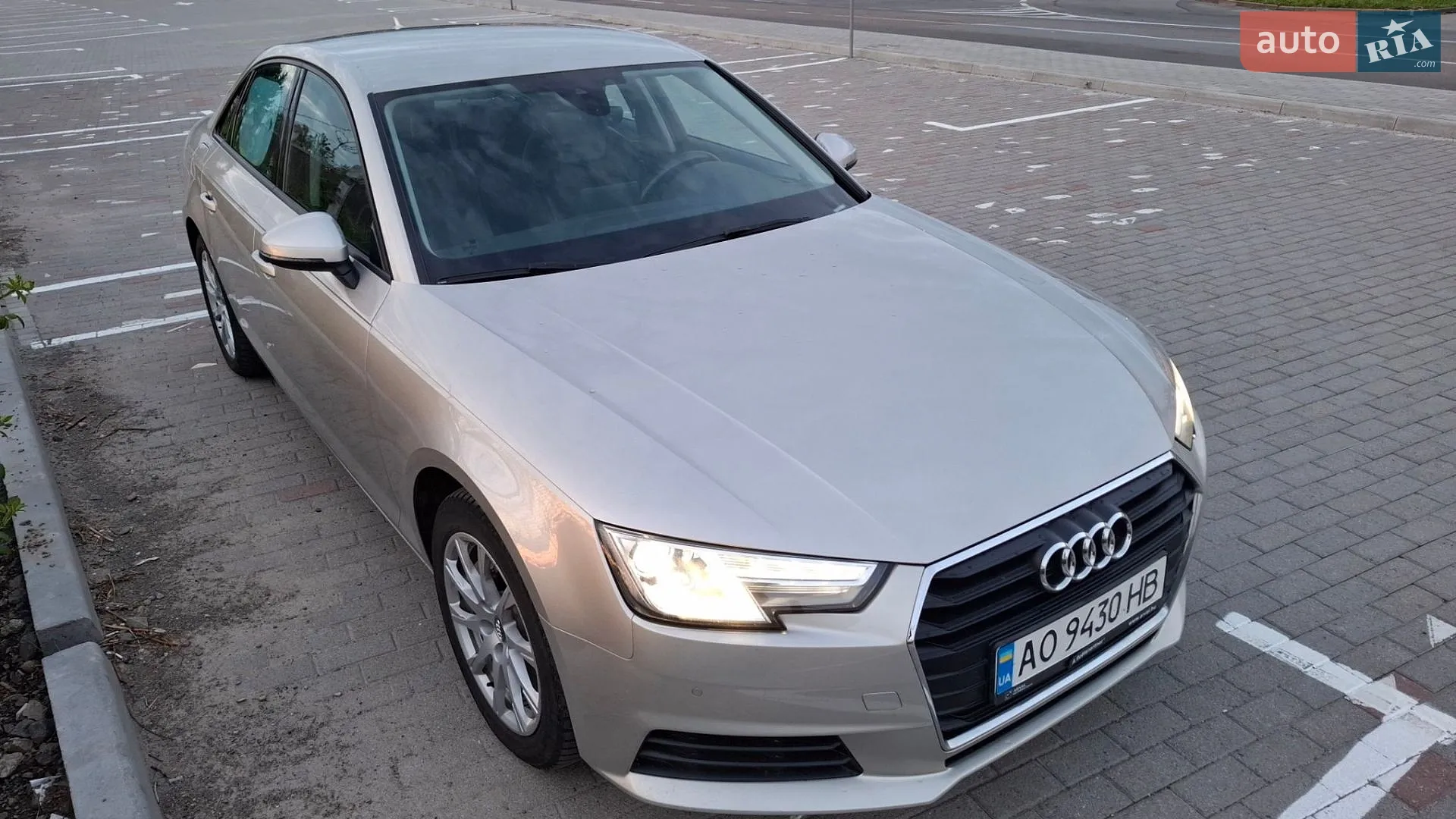 Audi A4, 2016