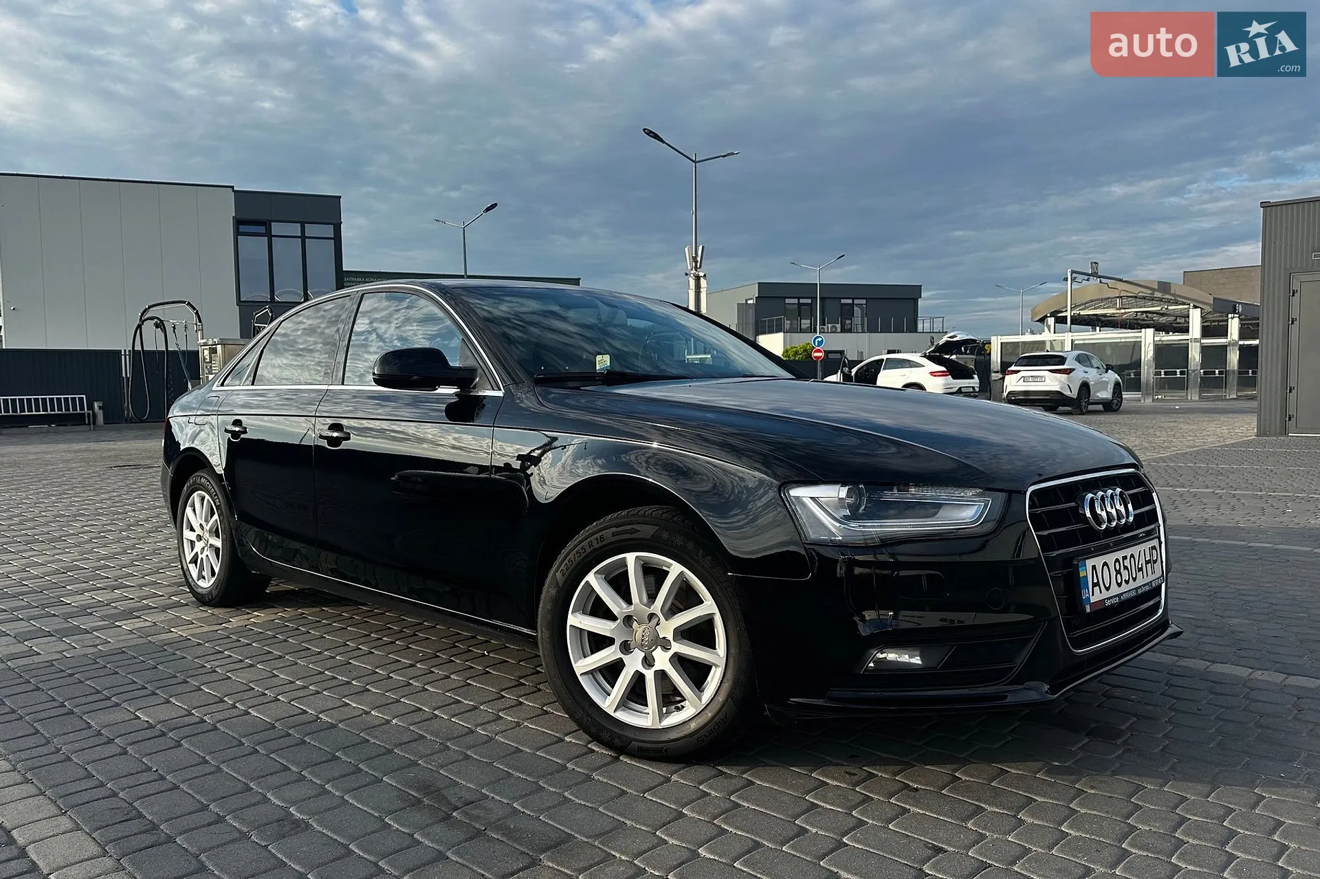 Audi A4, 2012