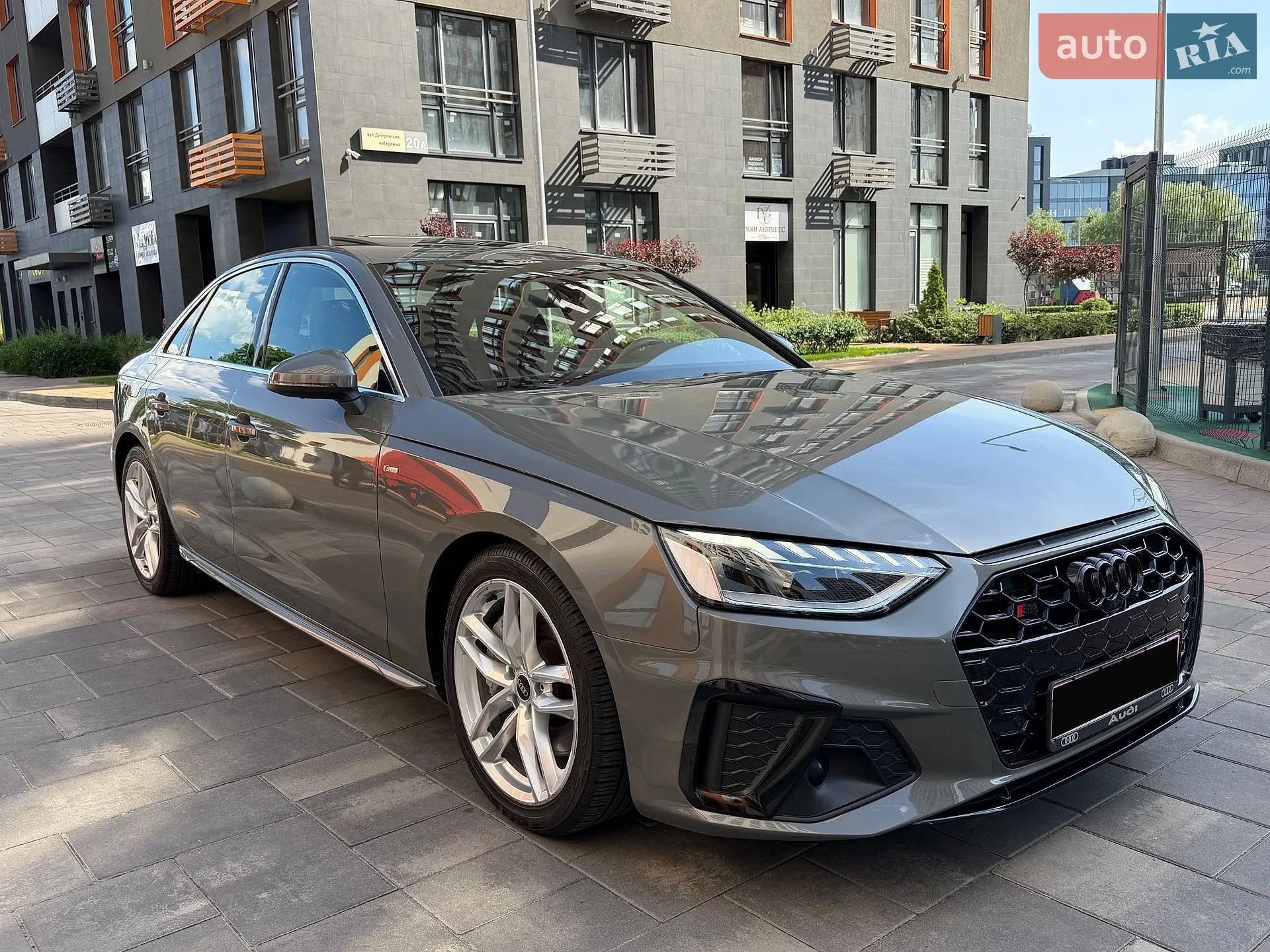 Audi A4, 2022