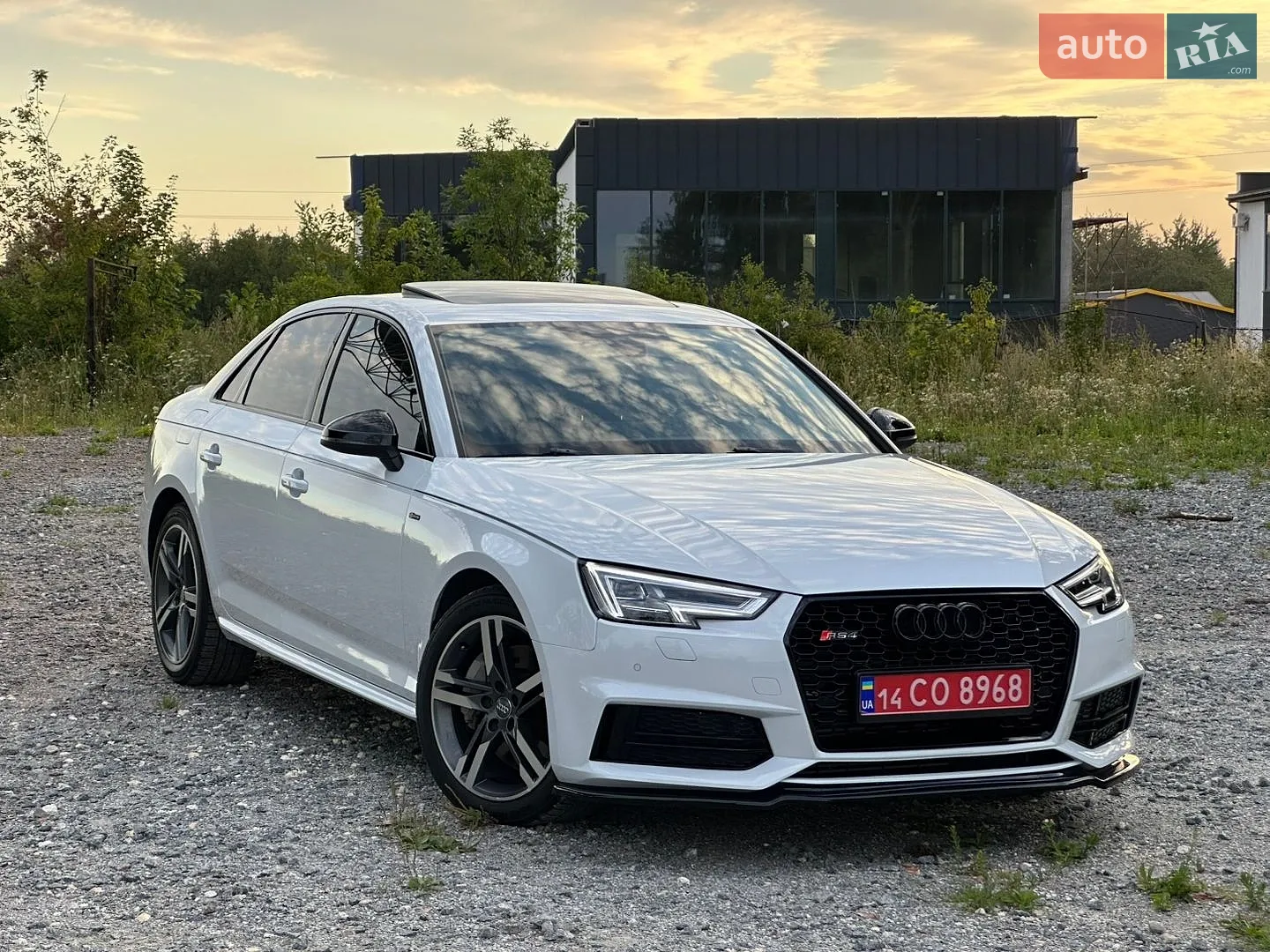 Audi A4, 2016