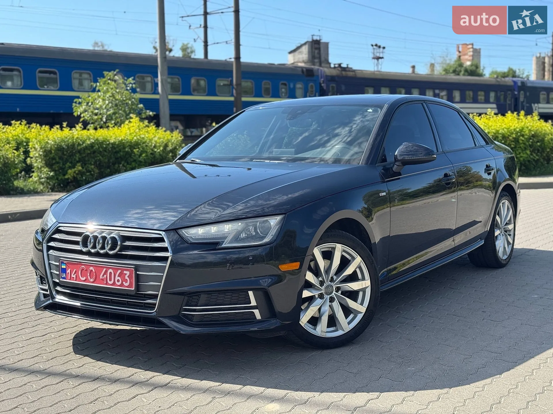 Audi A4 2017 — 1