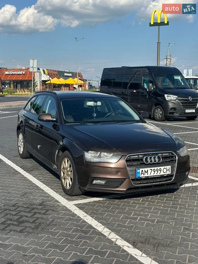 Audi A4, 2012