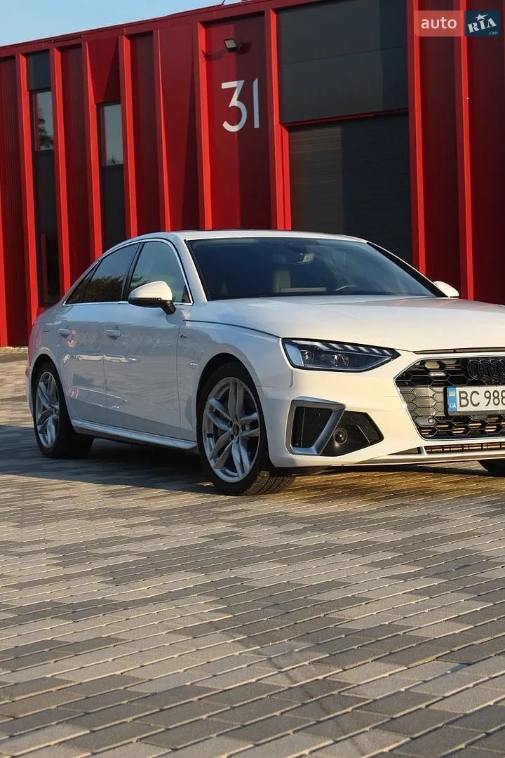 Audi A4, 2022
