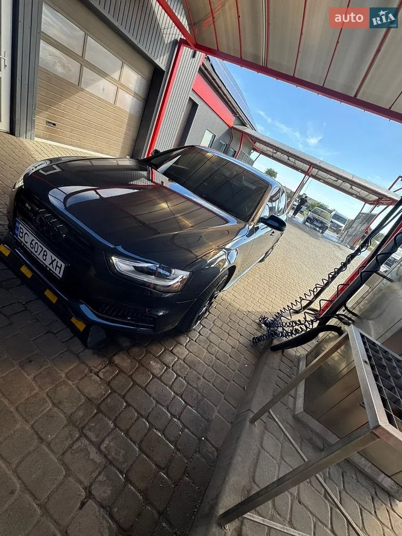 Audi A4, 2015