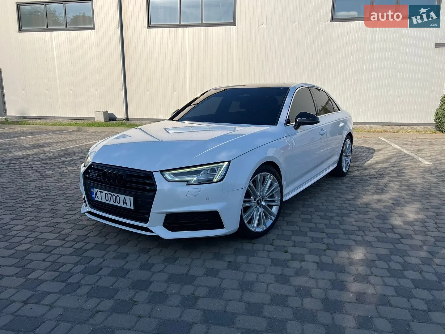 Audi A4, 2015