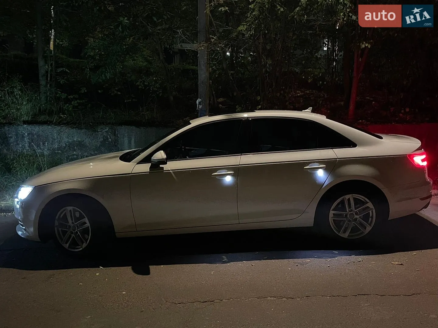 Audi A4, 2016