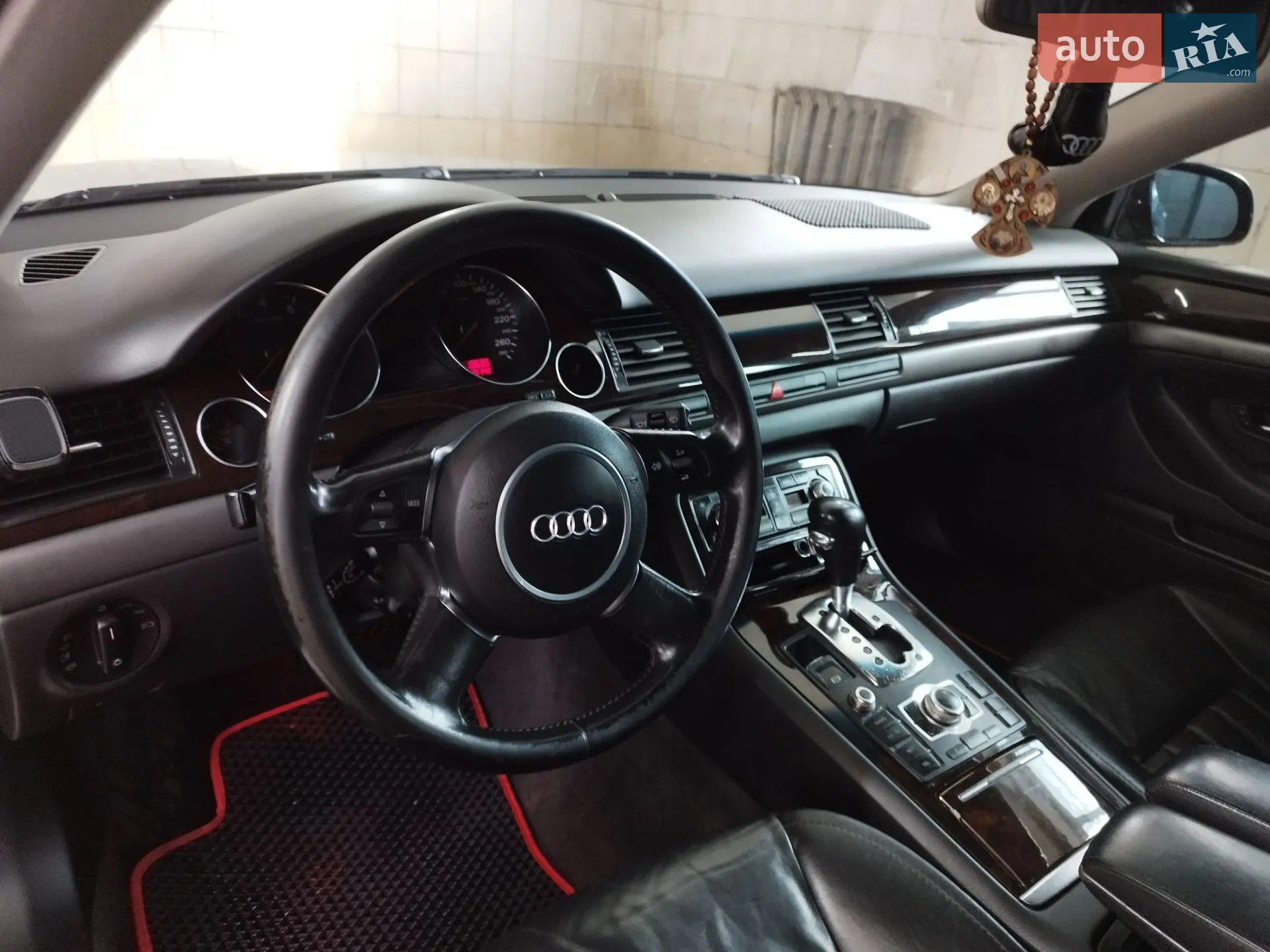 Audi A8, 2002