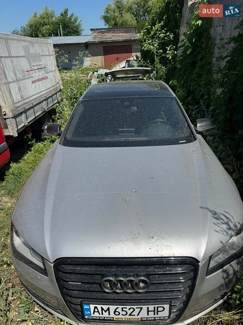 Audi A8, 2011