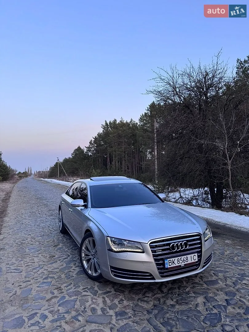 Audi A8, 2011
