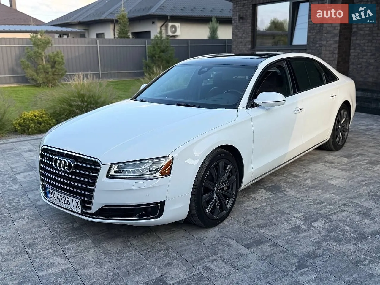 Audi A8, 2015