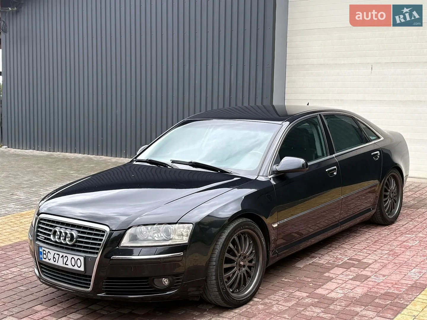 Audi A8, 2004