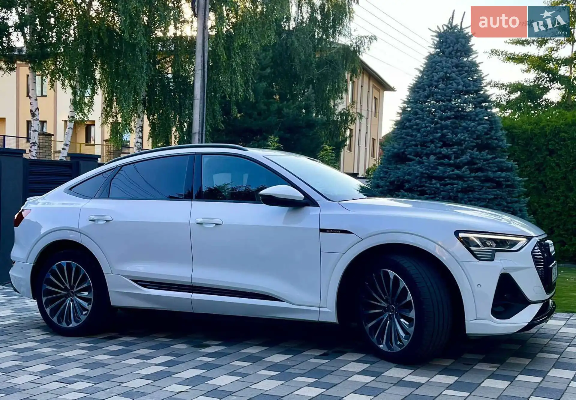 Audi e-tron Sportback, 2020