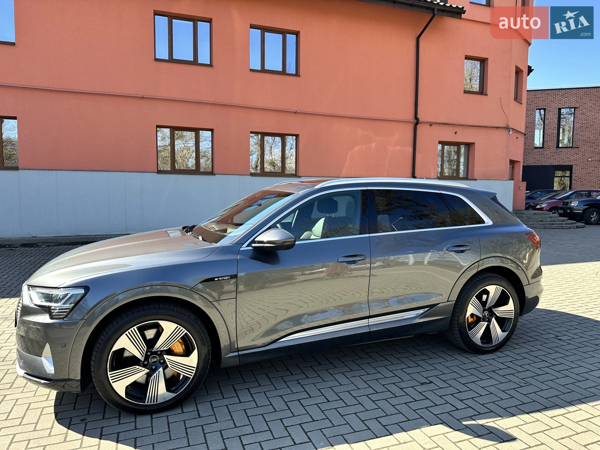 Audi e-tron, 2019