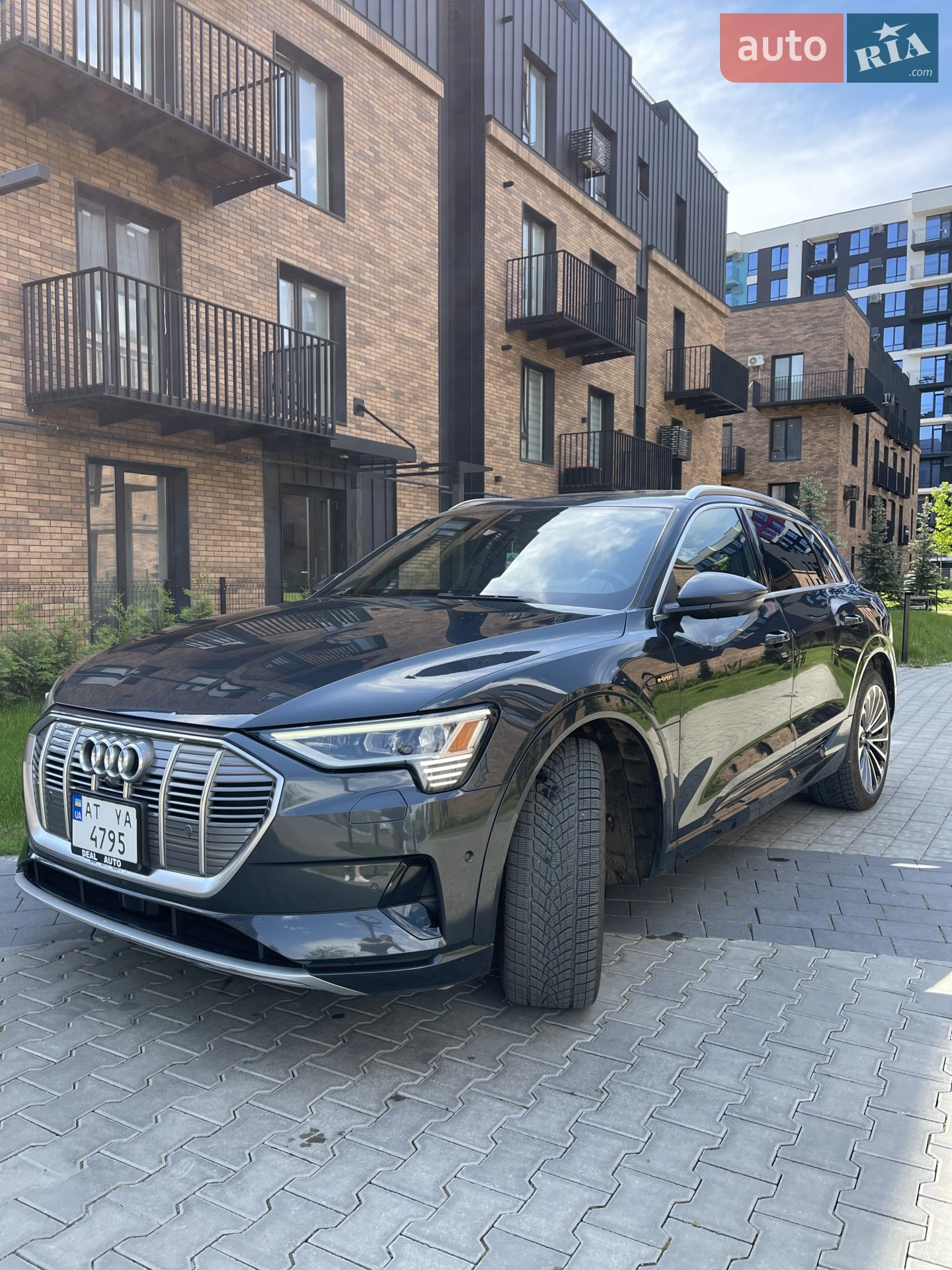 Audi e-tron, 2019