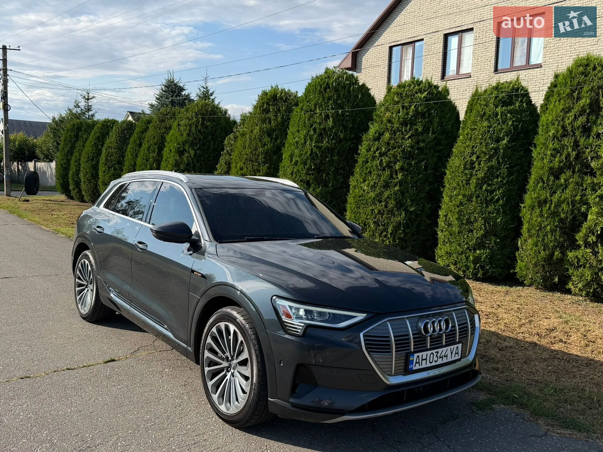 Audi e-tron, 2019