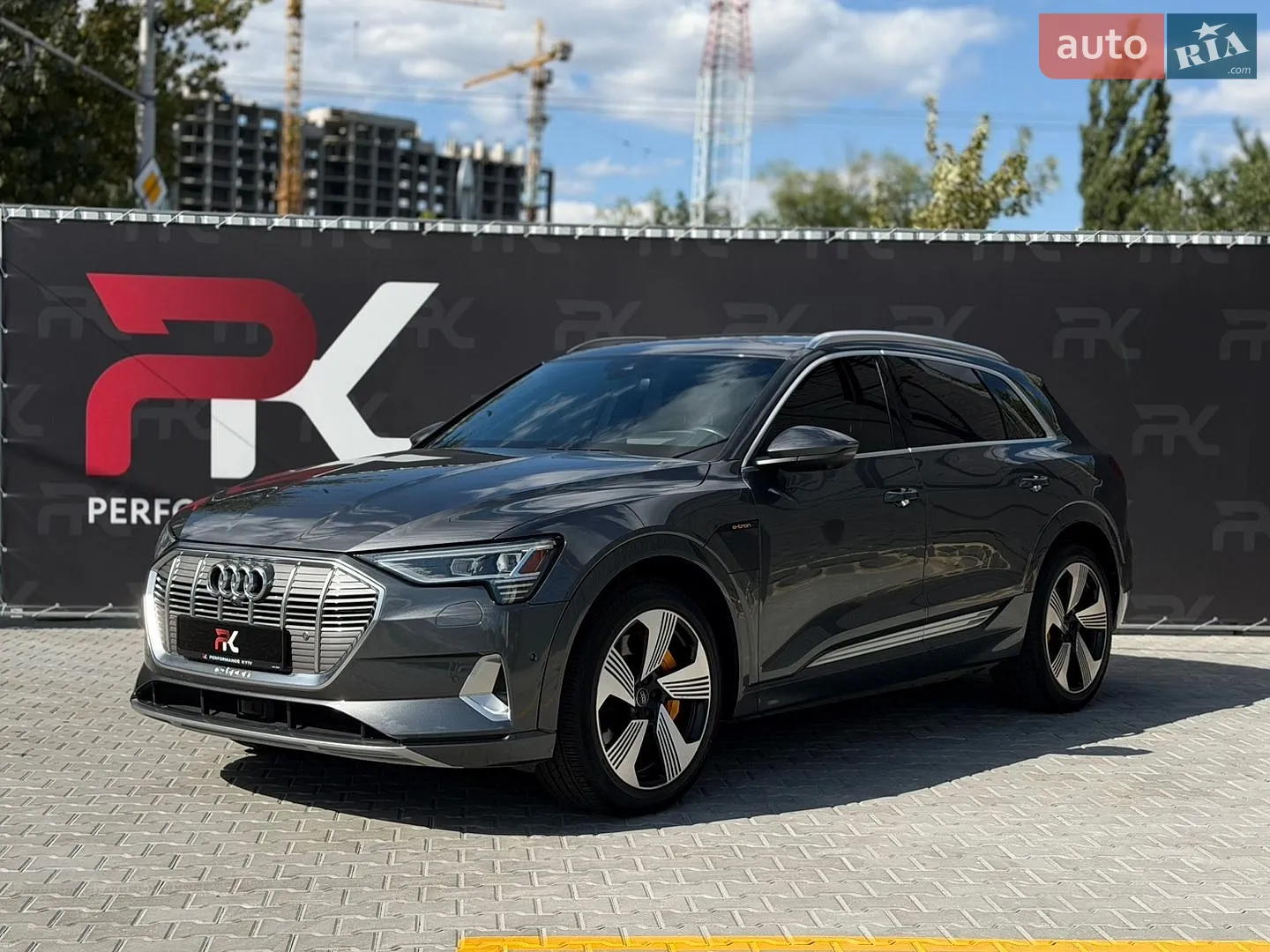 Audi e-tron, 2019