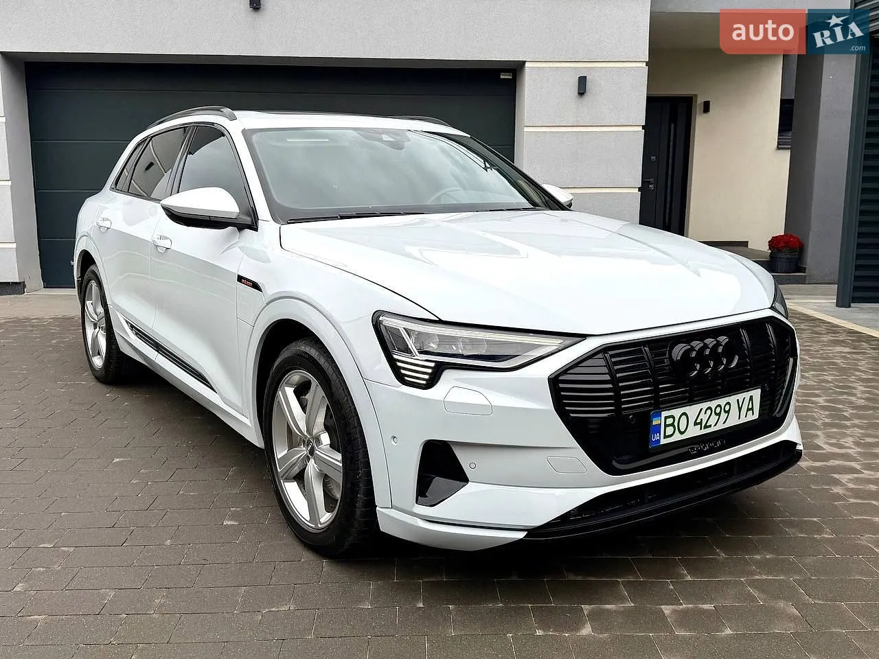 Audi e-tron, 2019