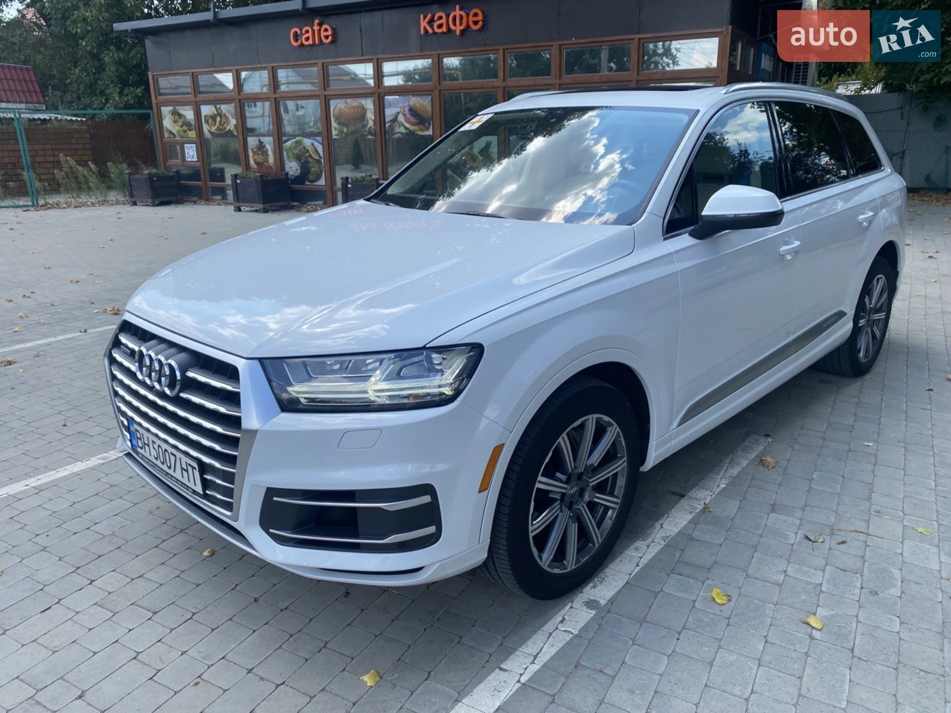 Audi Q7 2019 — 1