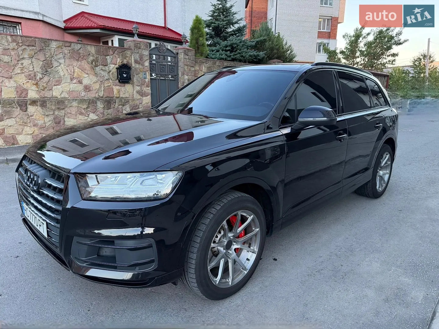 Audi Q7 2017 — 1
