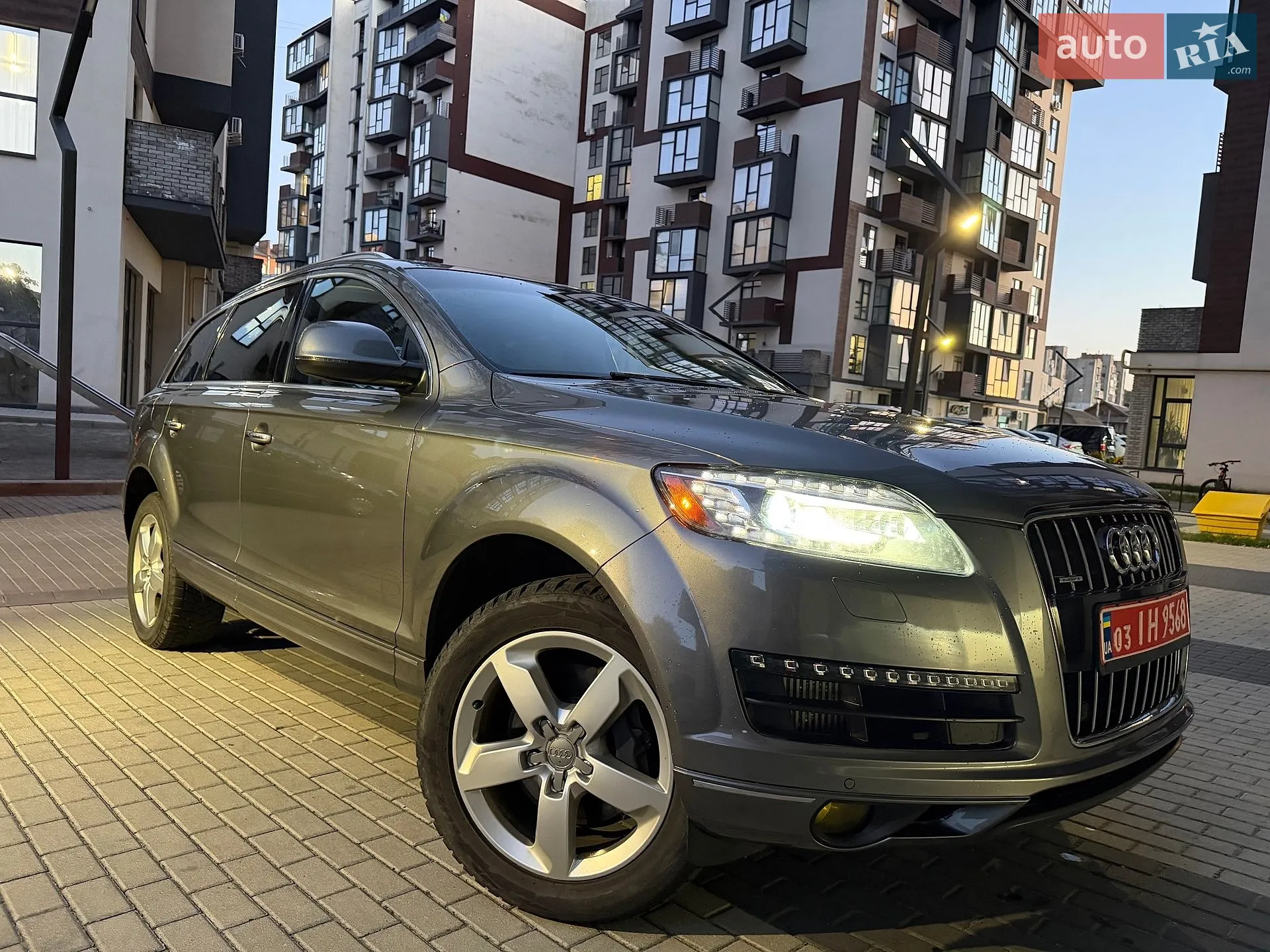 Audi Q7 2014 — 1
