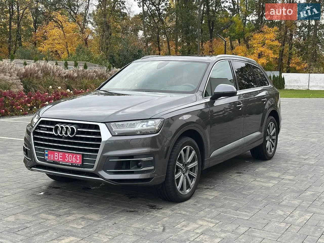 Audi Q7 2018 — 1