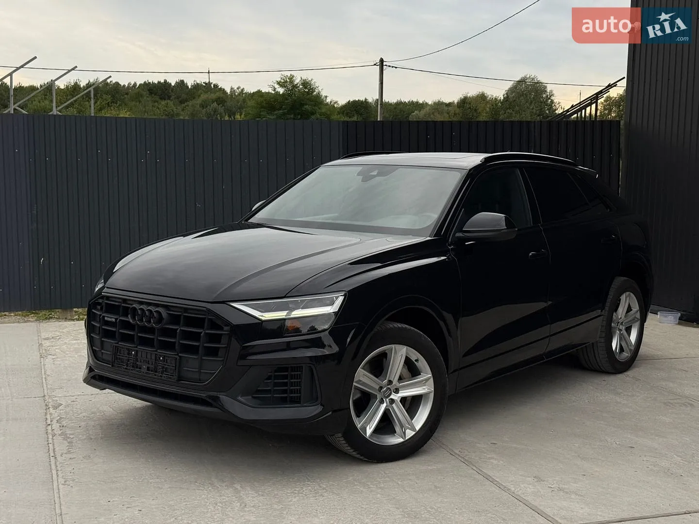 Audi Q8 2019 — 1