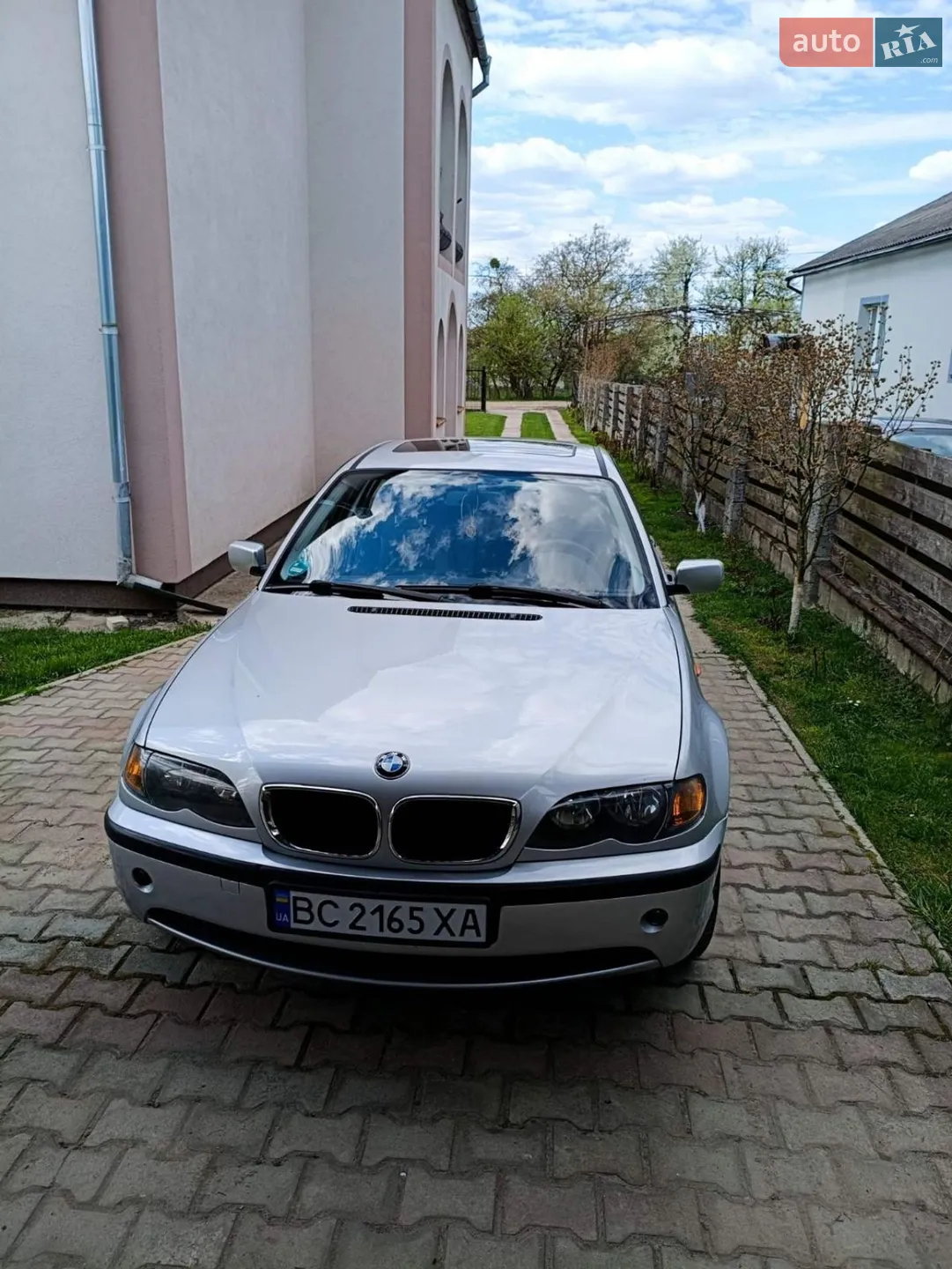BMW 3 Series, 2004