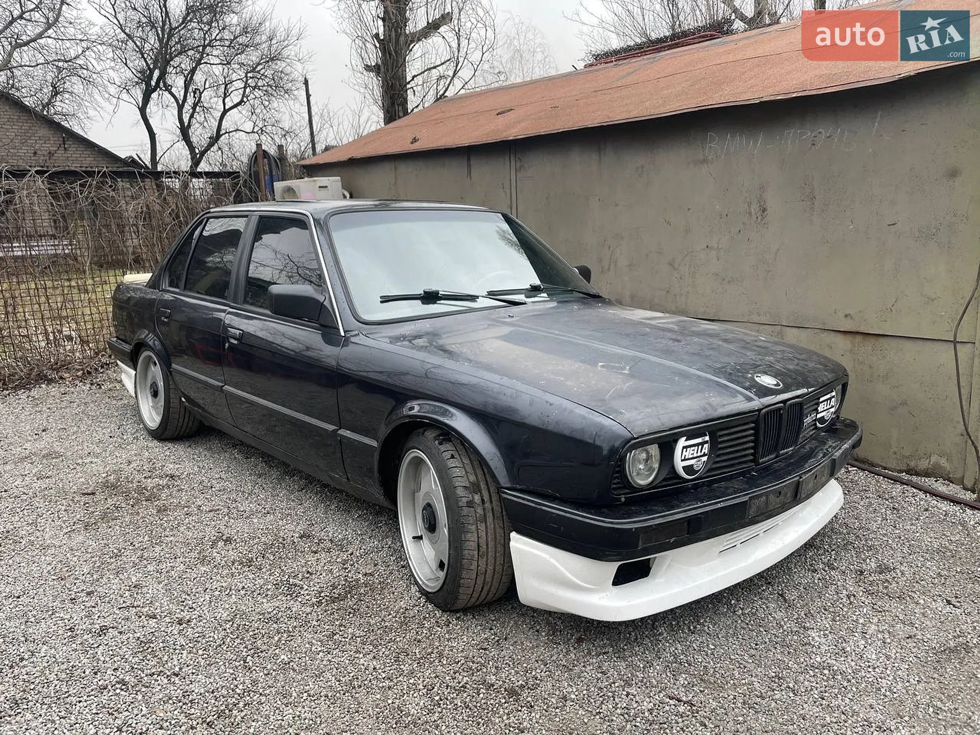 BMW 3 Series, 1990