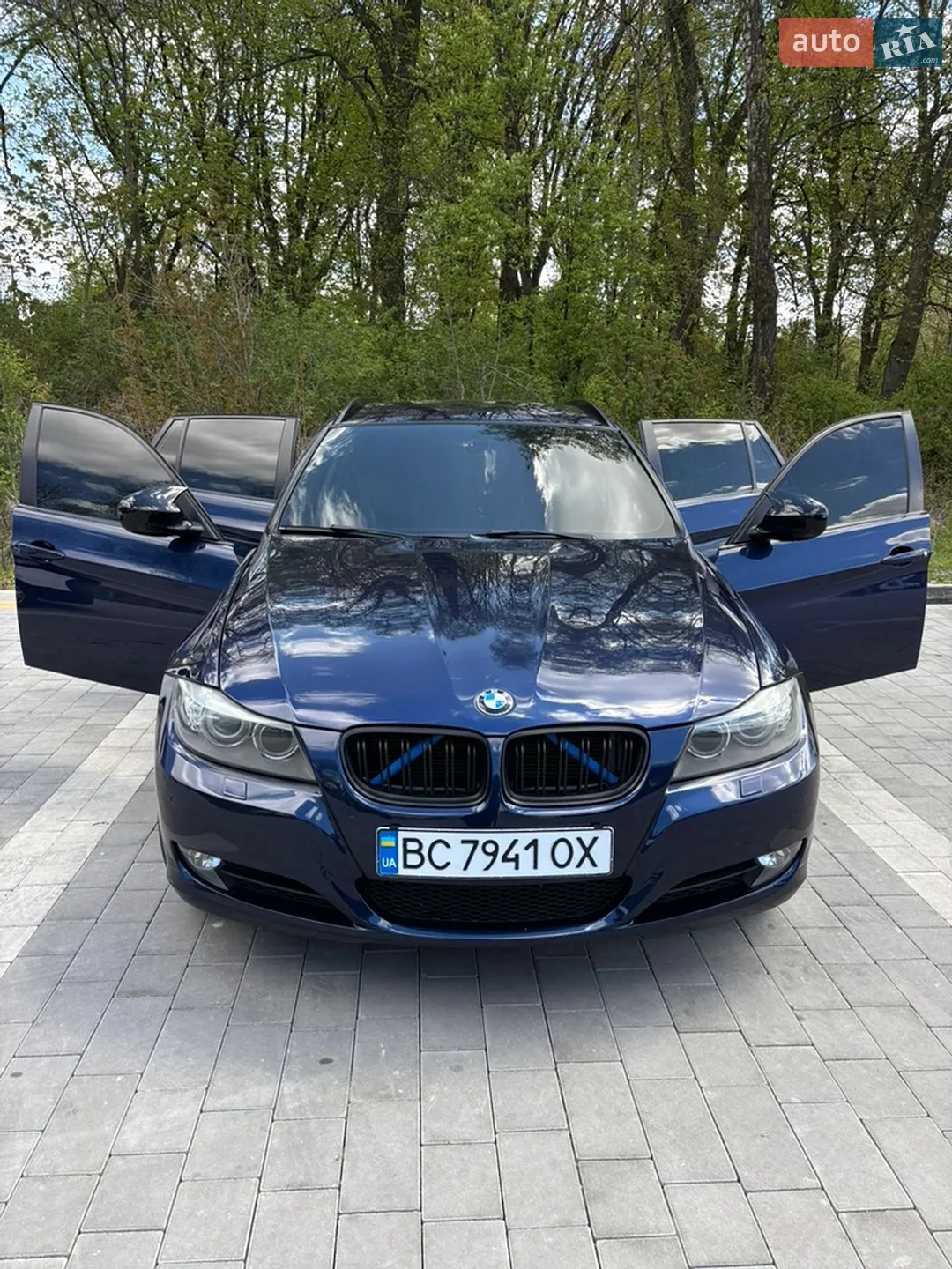 BMW 3 Series, 2010