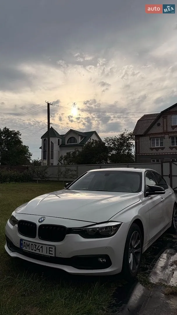 BMW 3 Series, 2016