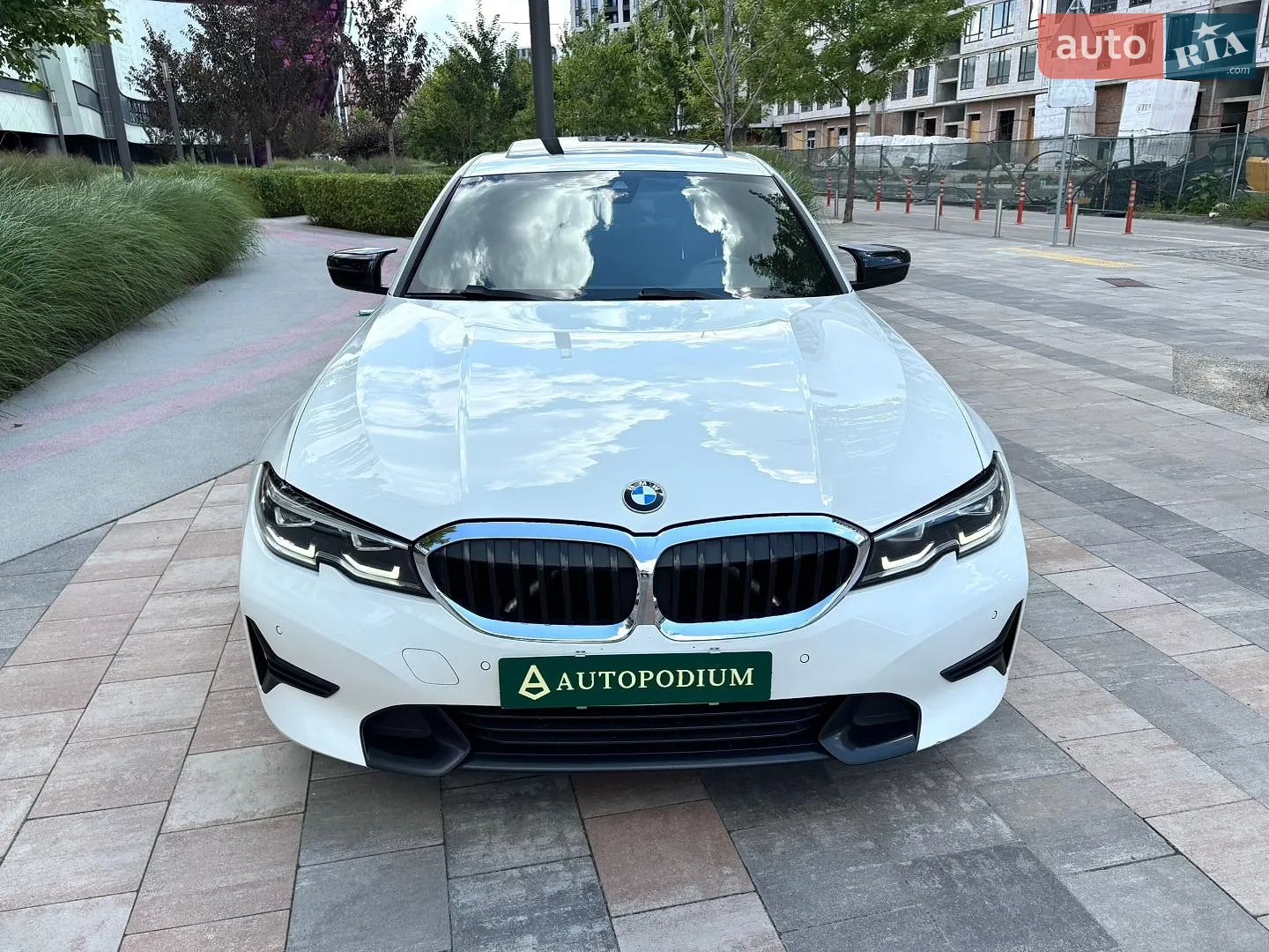 BMW 3 Series, 2019