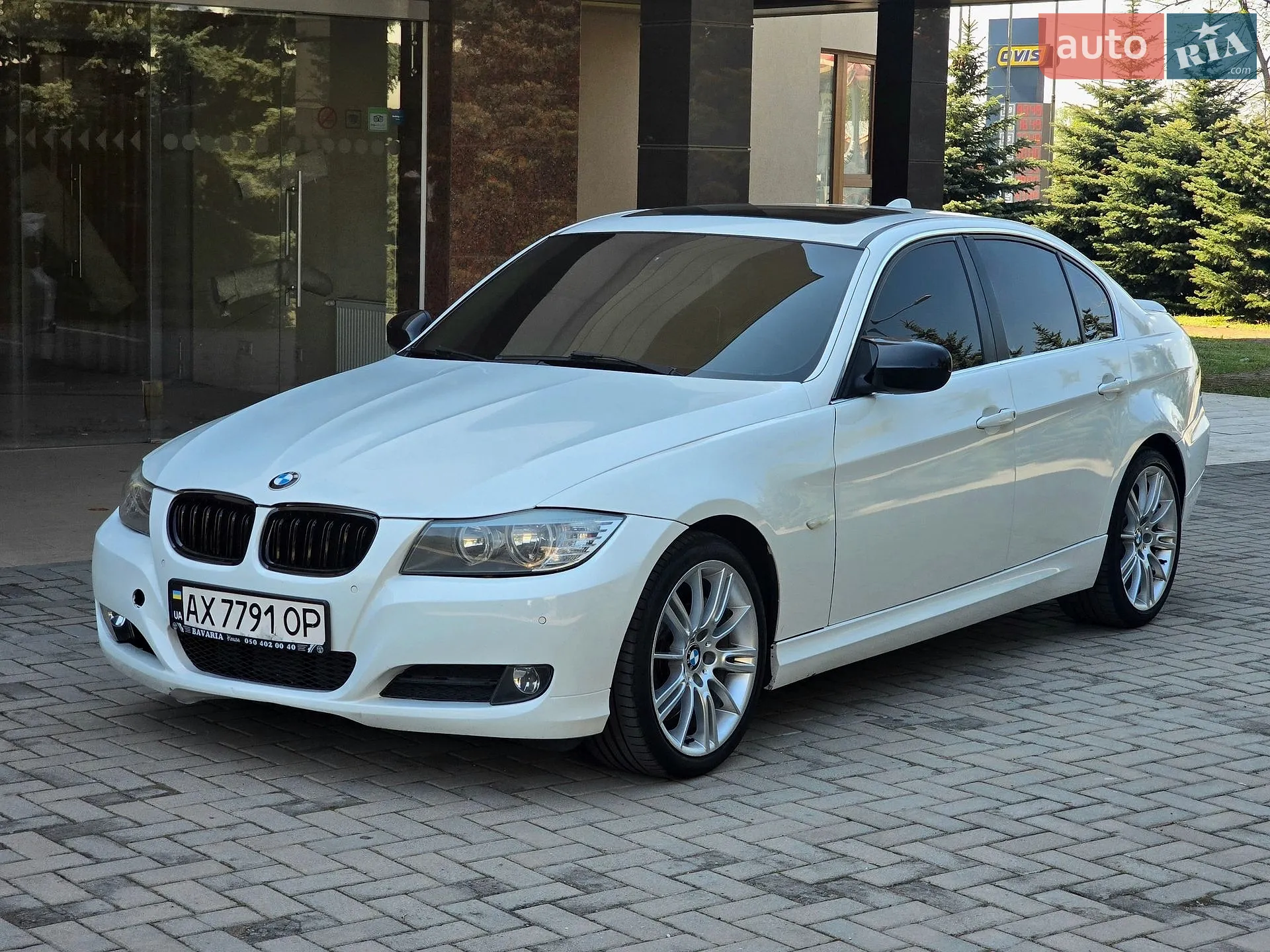 BMW 3 Series, 2009