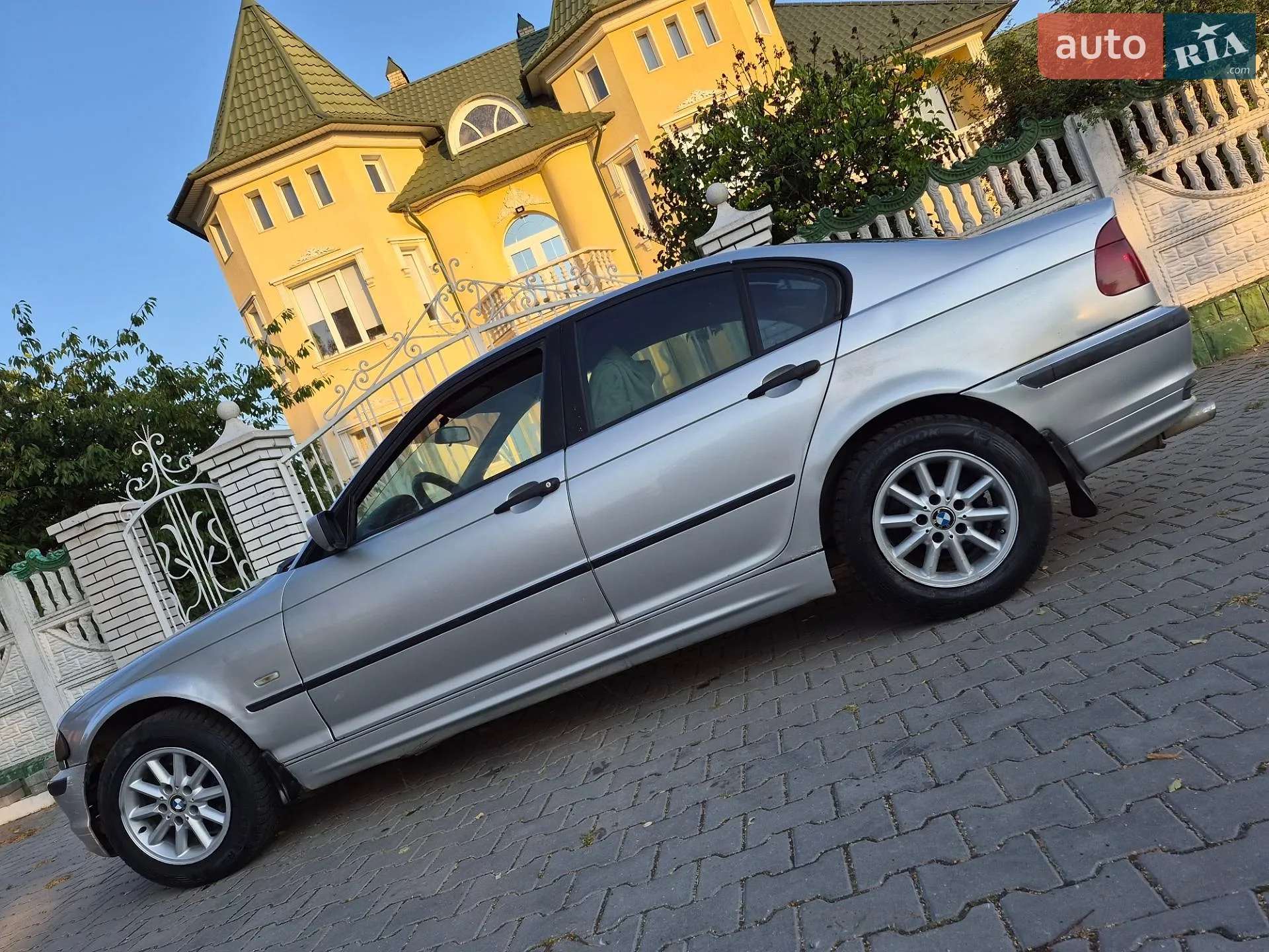 BMW 3 Series, 1998