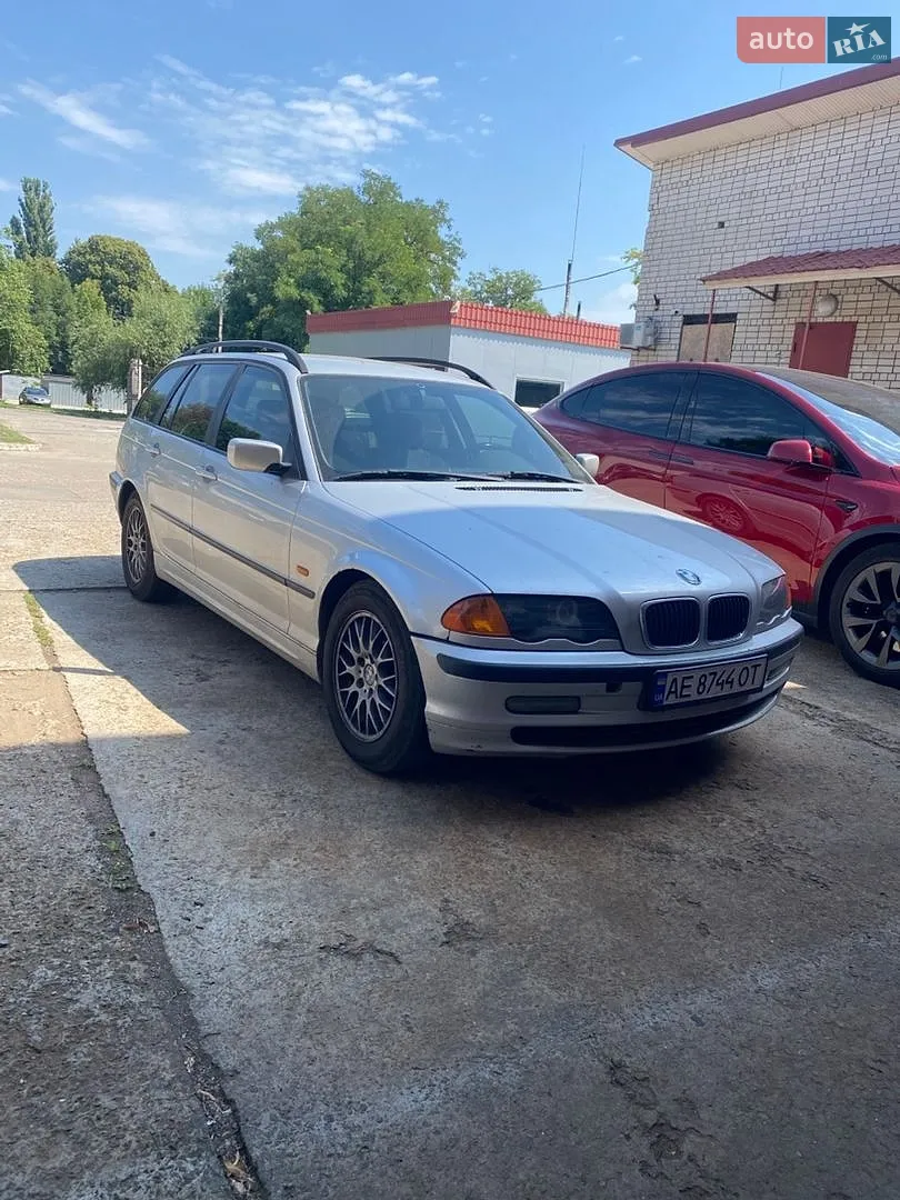 BMW 3 Series, 2001