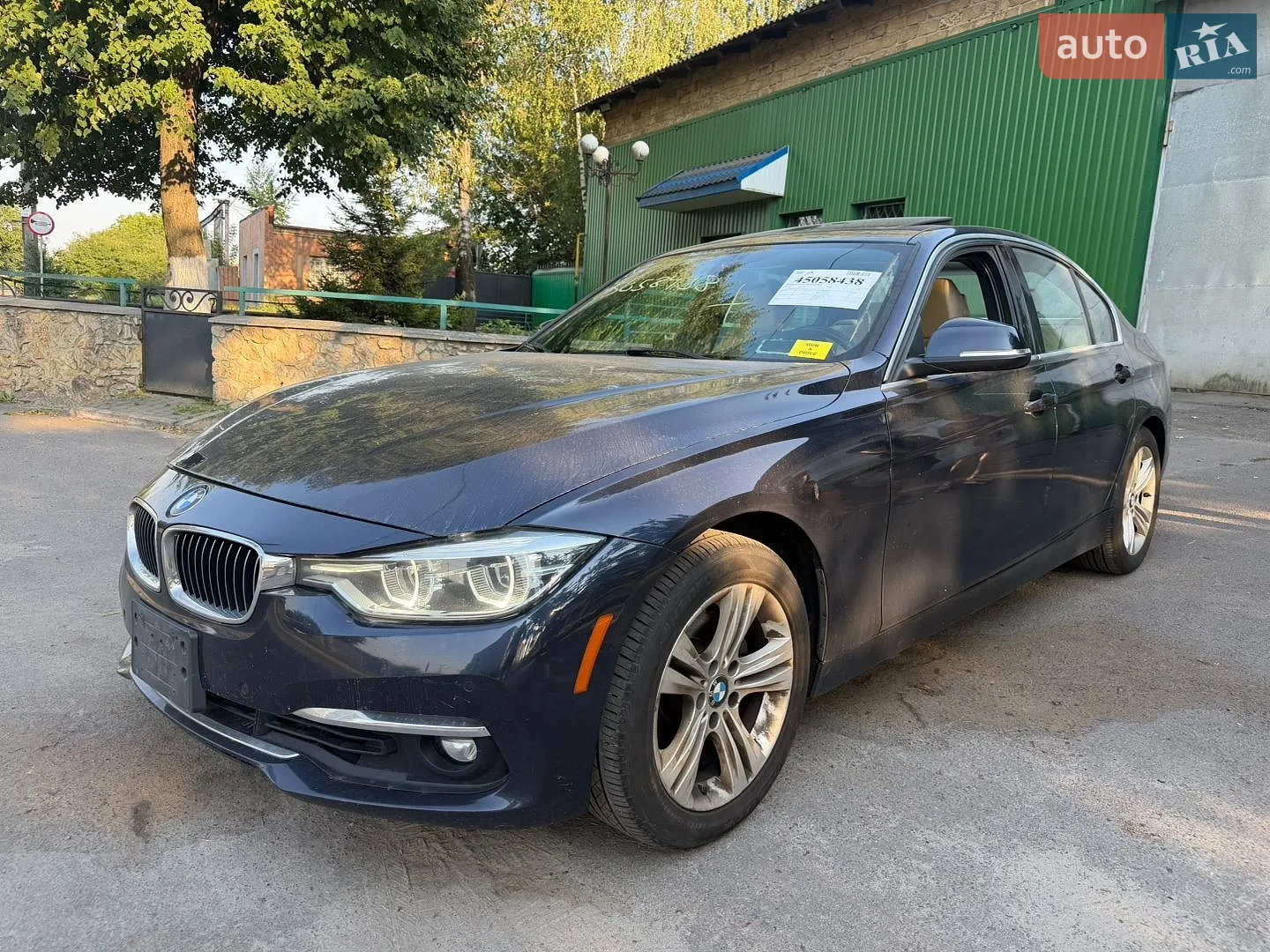 BMW 3 Series, 2016