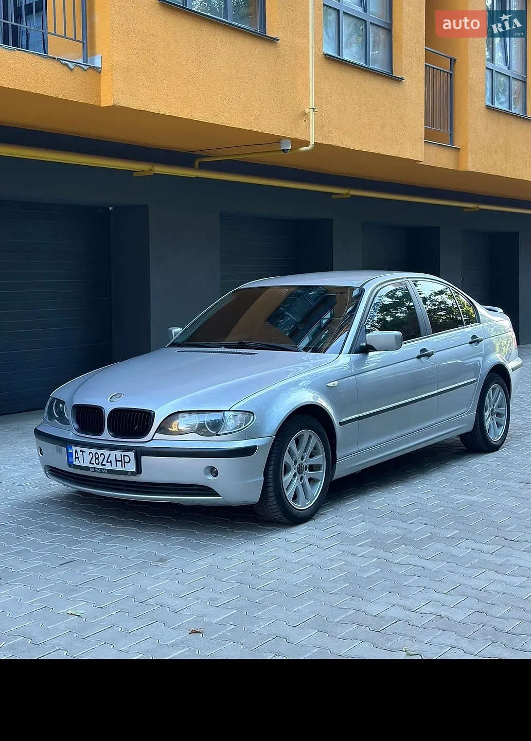 BMW 3 Series, 2003