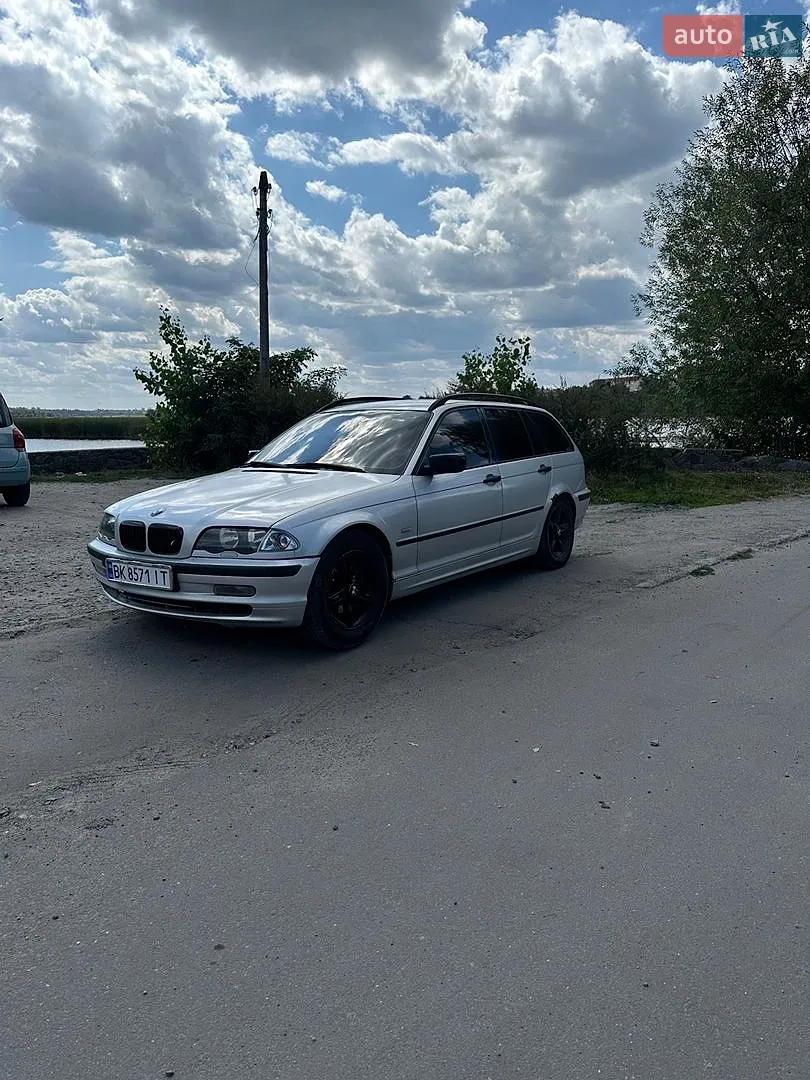 BMW 3 Series, 2001