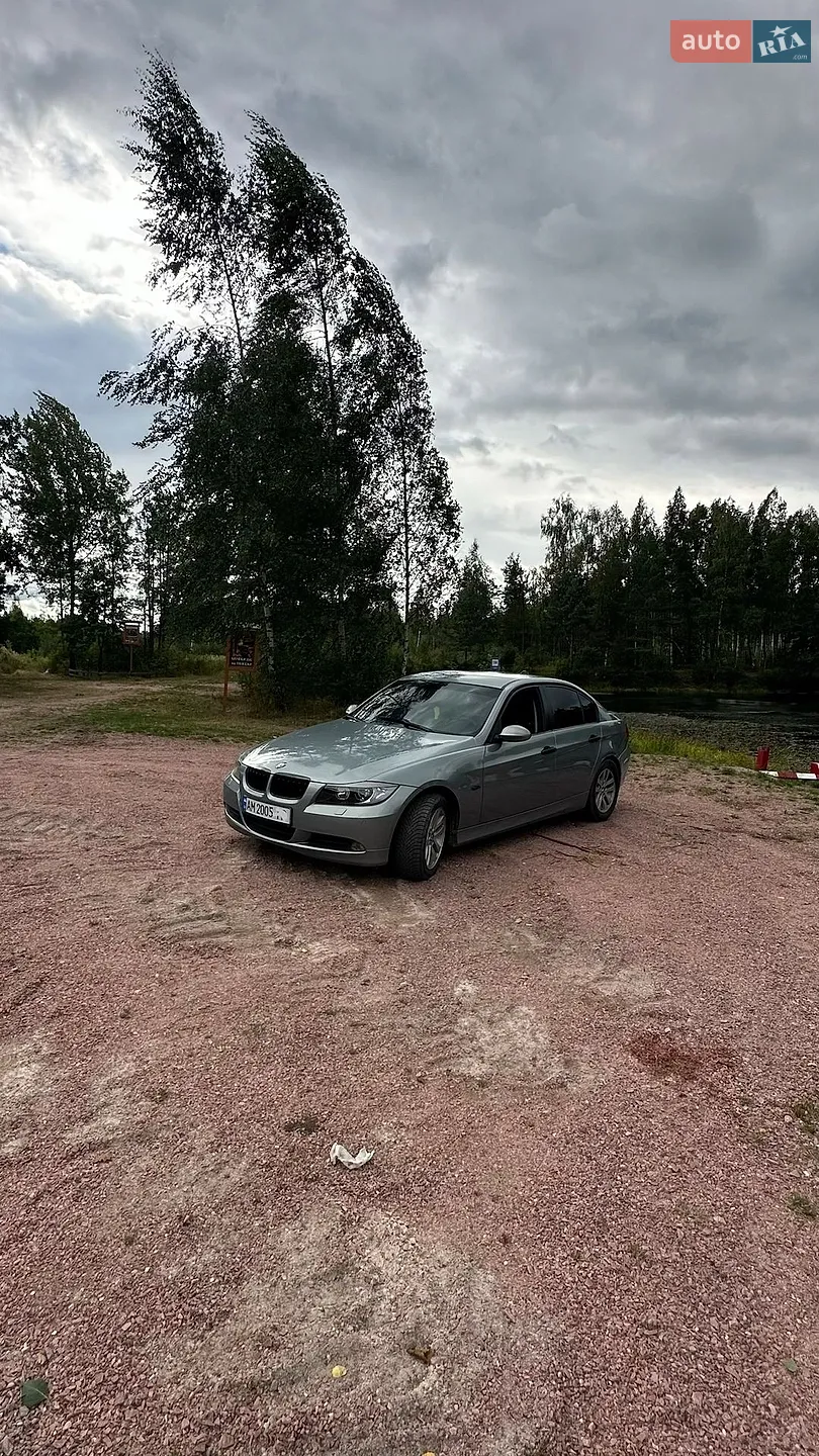 BMW 3 Series, 2005