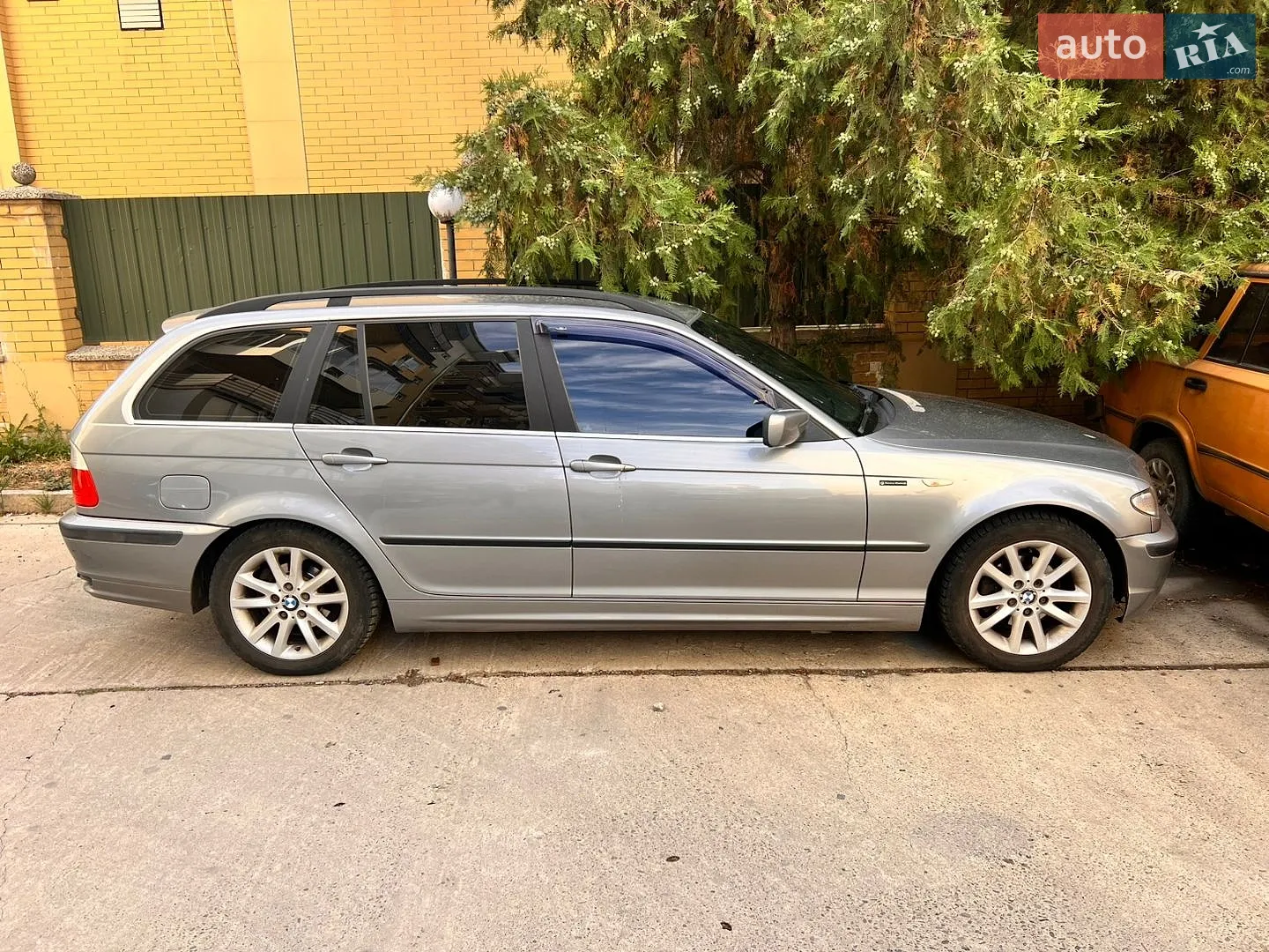 BMW 3 Series, 2003