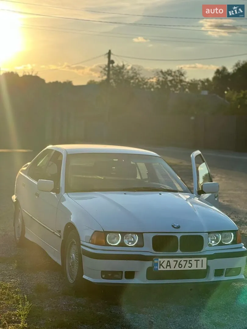 BMW 3 Series, 1995